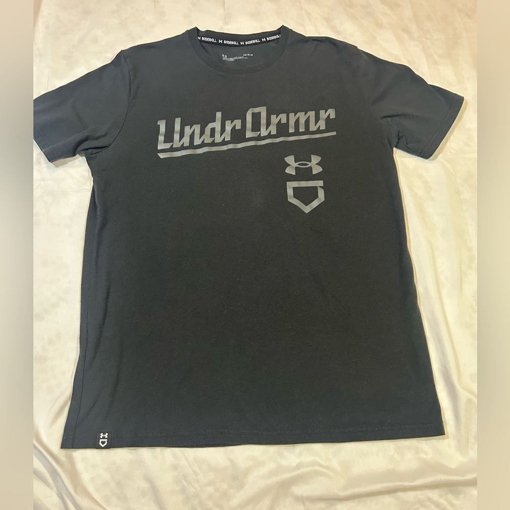 Under Armour T-Shirt Men's Large Black Baseball Script Loose Fit